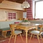 Apartment Hoelzlbauer Krimml