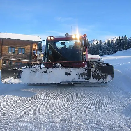 Hoelzlbauer