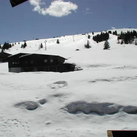 アパート Hoelzlbauer クリムル